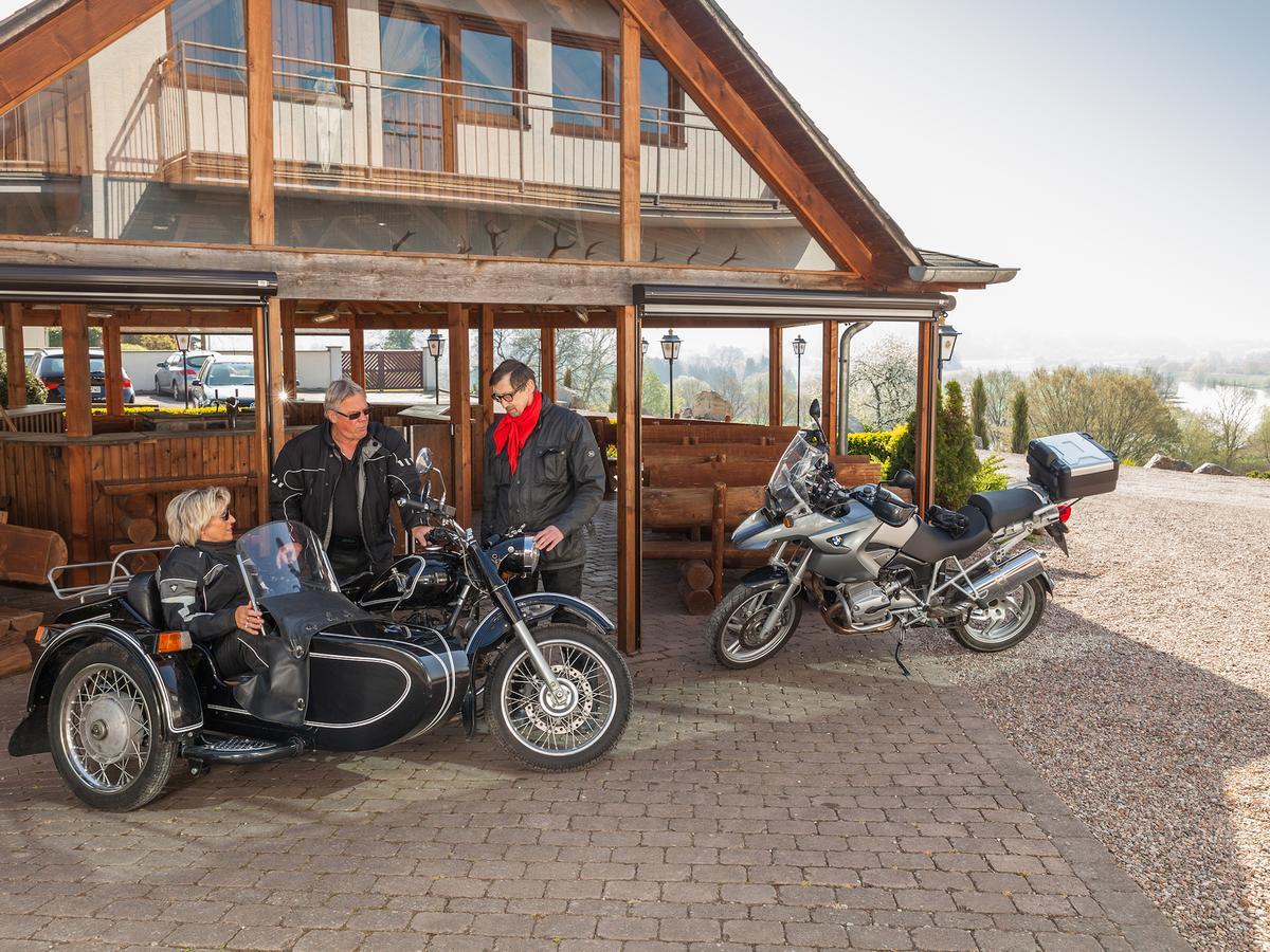 Landhotel Weserblick Beverungen Exterior photo